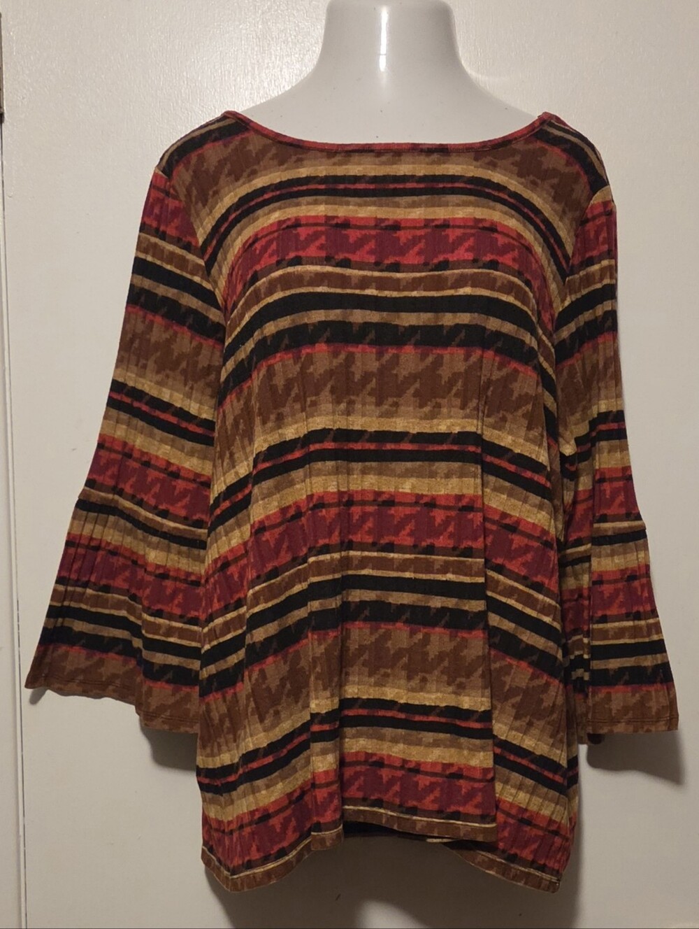 Ruby Red 1X Striped Houndstooth Swing Top in Red and Brown